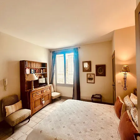 شقة Le Trente Trois Uzès