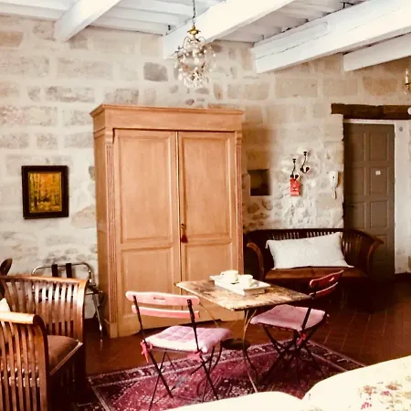 شقة Le Trente Trois Uzès